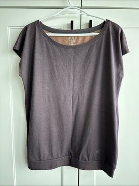 Arc’teryx purple Ardena top, size S